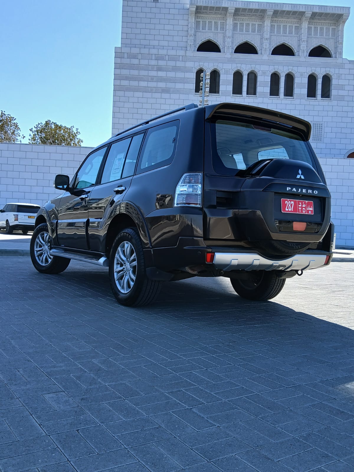 MITSUBITSHI PAJERO