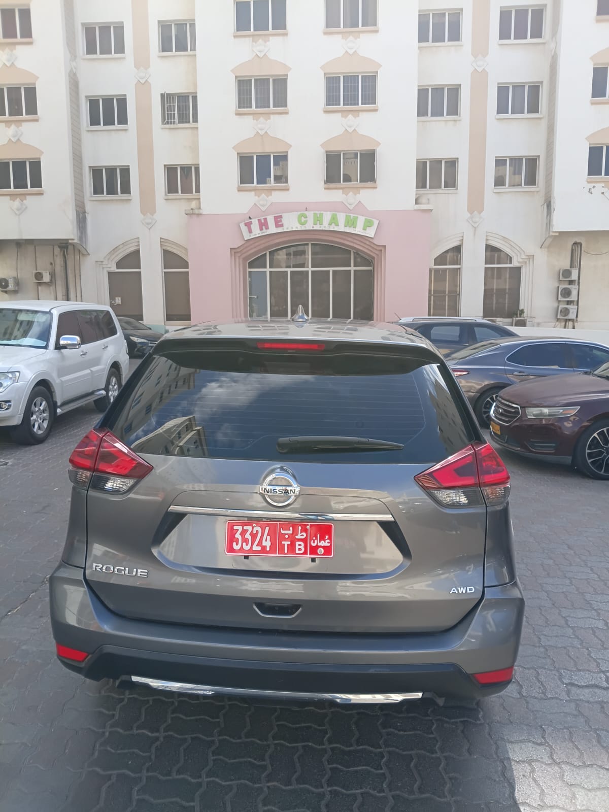 Nissan Rouge AWD